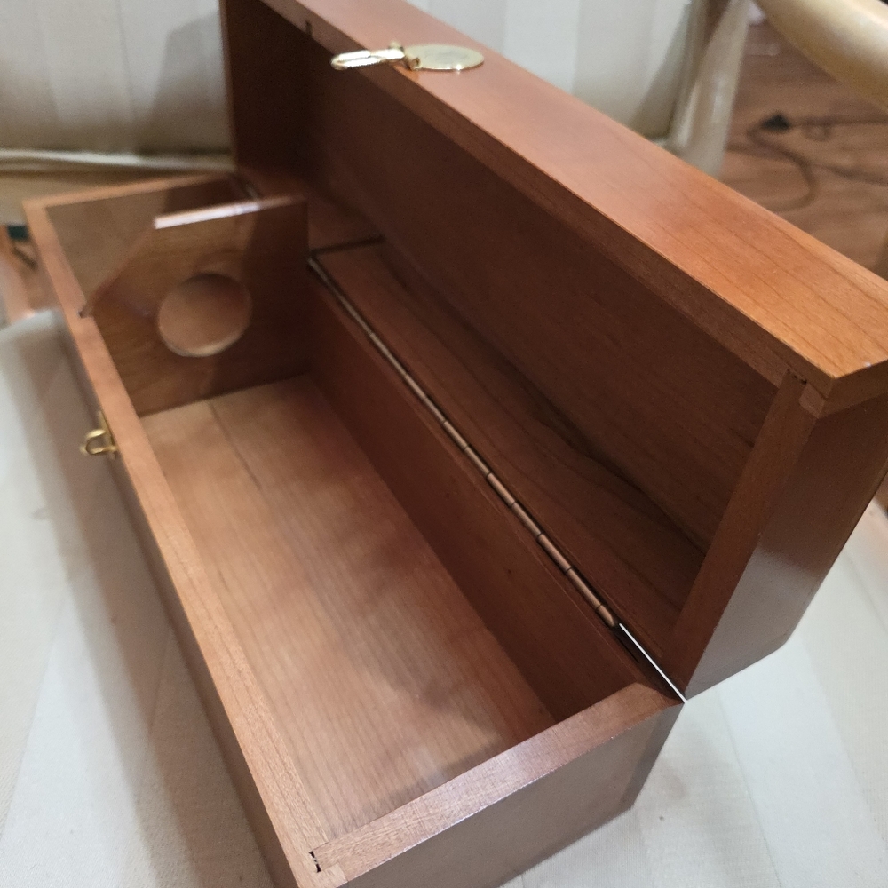 CRISTAL ROSE LOUIS ROEDERER RARE HANDMAID CHAMPAGNE BOX REIMS FRANCE Ex Cond - Picture 13 of 15